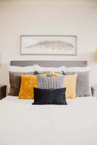 The Ultimate Guide to Choosing Perfect Throw Pillows for Your Home