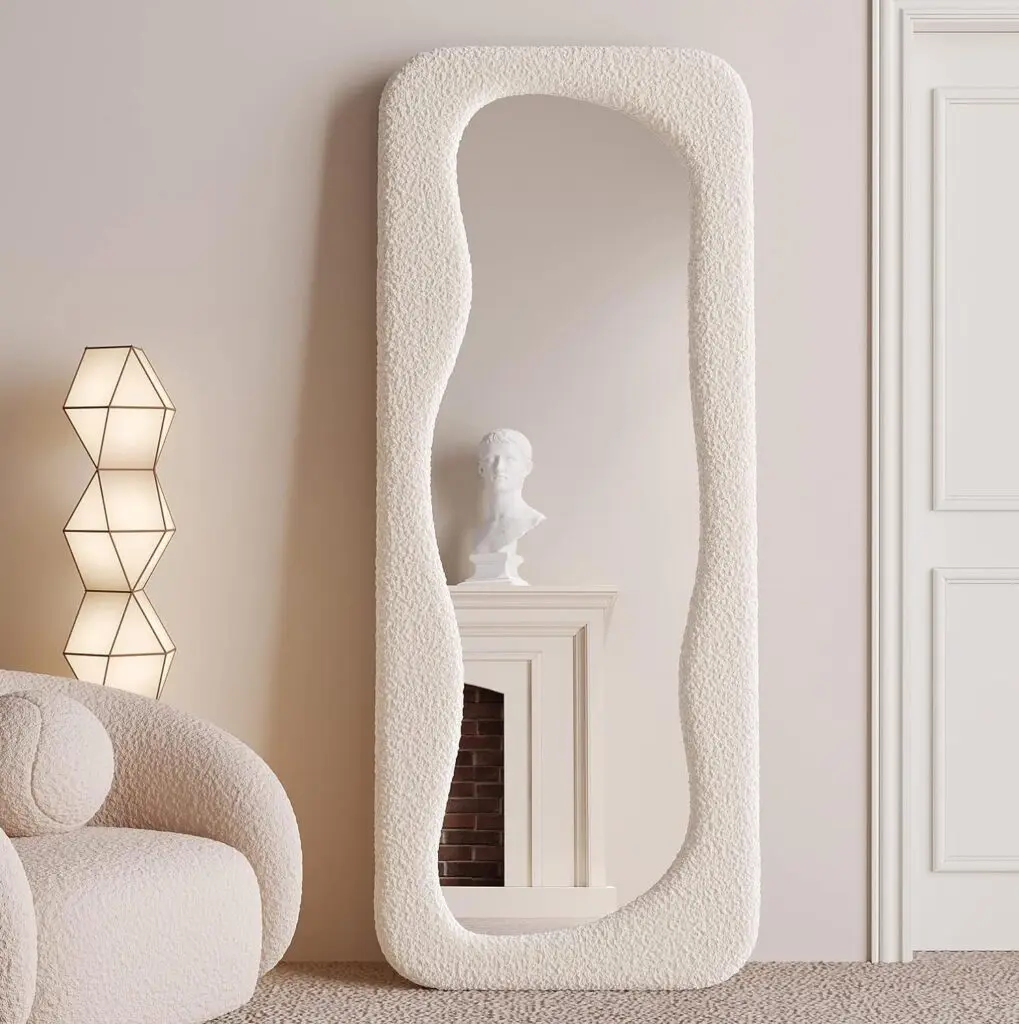 Squiggle Mirror: A Trendy Reflection of Style and Creativity 2 71I73ylmZ9L. AC SL1500 1